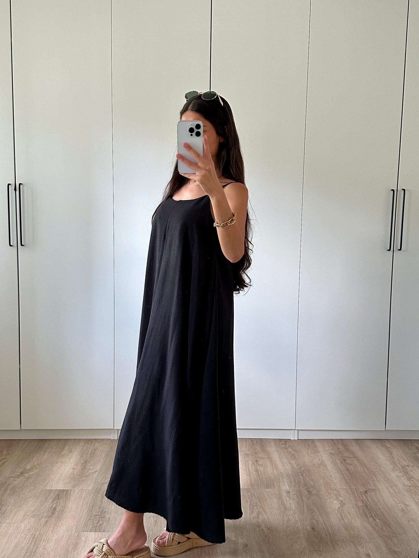 Fliessendes Midikleid - schwarz