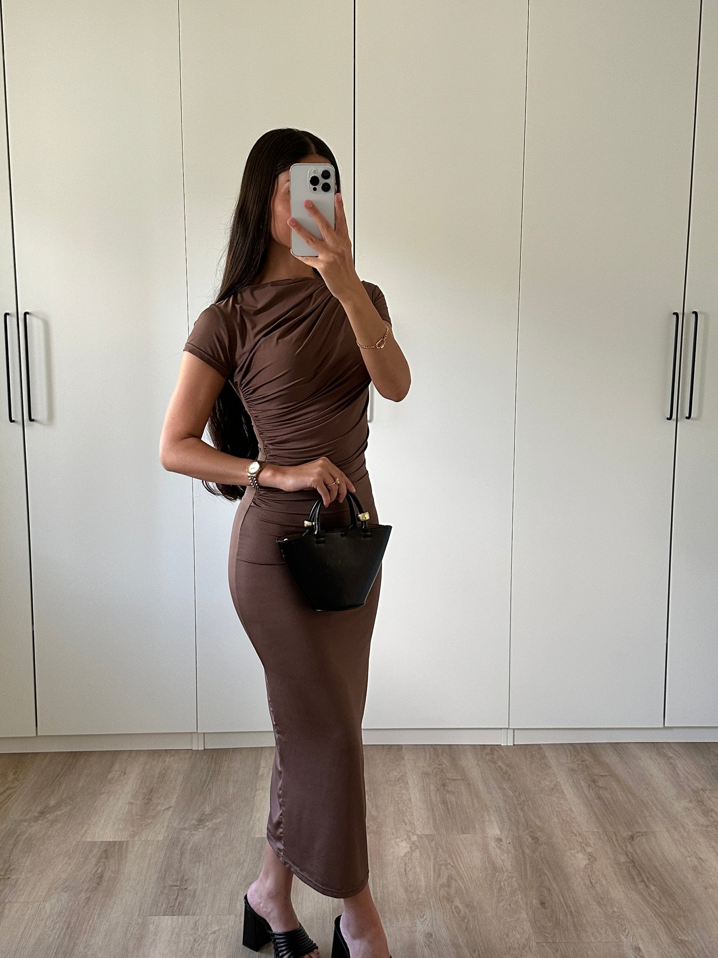 Drapiertes Kurzarmkleid - braun