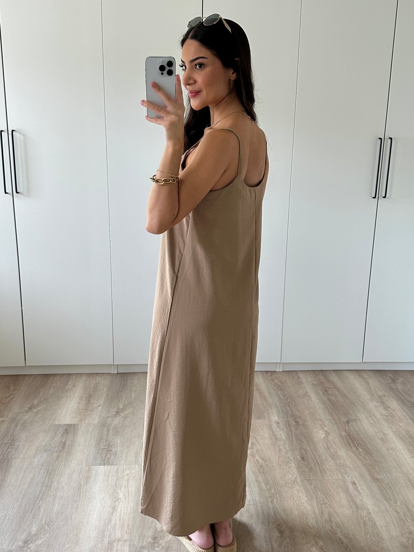 Fliessendes Midikleid - beige